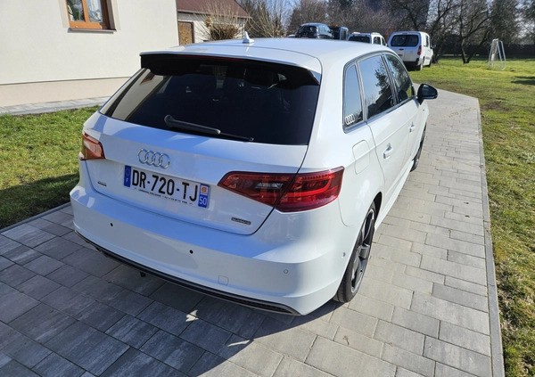 Audi A3 cena 43900 przebieg: 257000, rok produkcji 2015 z Zamość małe 326